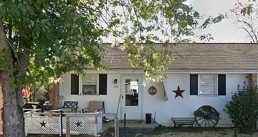 721 Burgis Ave — Photo 1