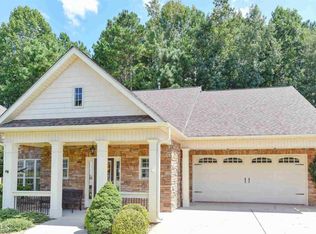 53 Greenview Dr, Newnan, GA 30265