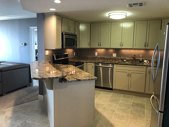 4th image of 1 Marina Dr APT 209A