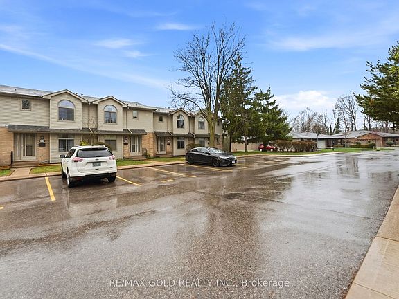 3rd image of 141 Condor Ct #70