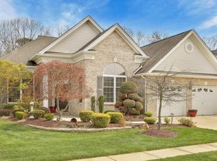22 Dunberry Dr, Freehold, NJ 07728