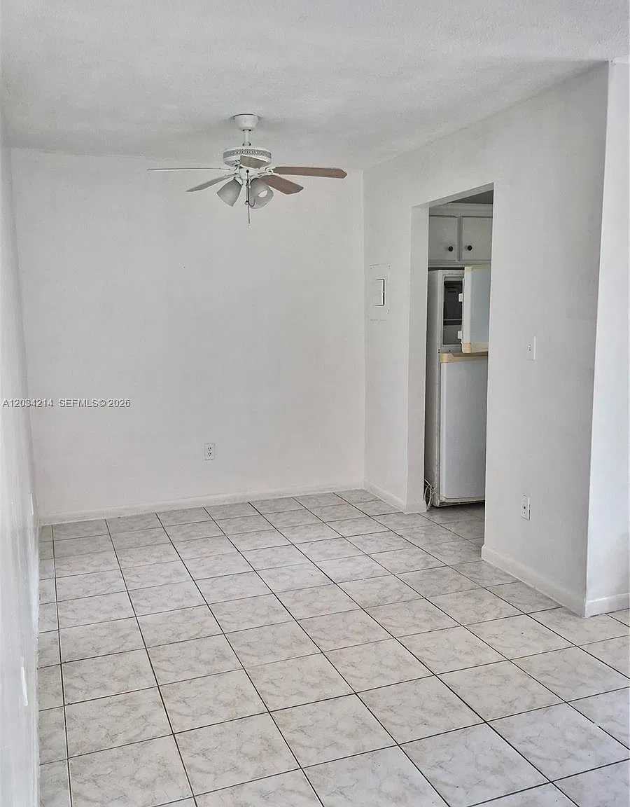 1826 Cleveland St — Photo 2