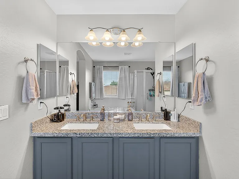 118 W Dragon Tree Ave — Photo 20
