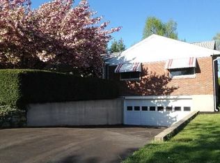 1215 N 23rd St, Allentown, PA 18104