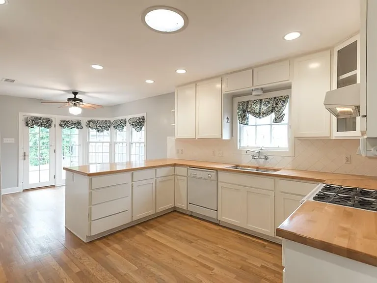 4808 Ramsey Ave — Photo 2