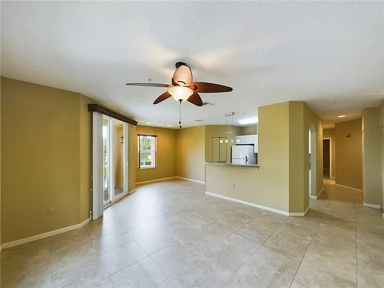 5020 Fairways Cir #J205 — Photo 8
