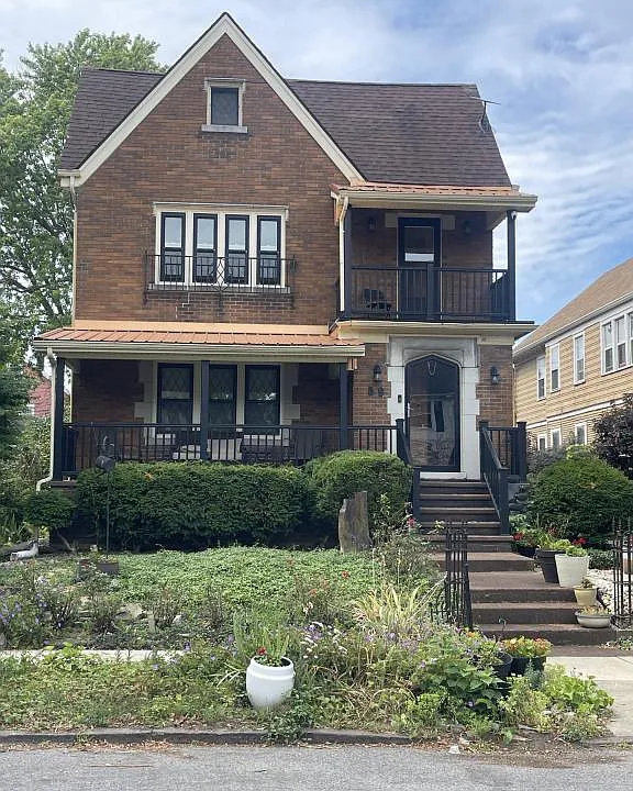 59 E Depew Ave