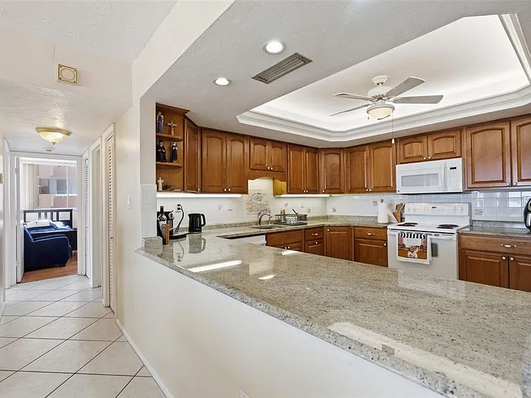 17920 Gulf Blvd #1401 — Photo 19