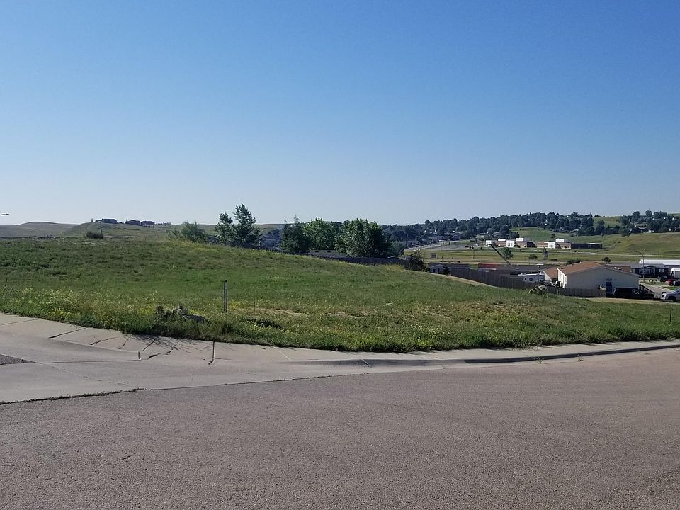 2nd image of 3903 Peak St