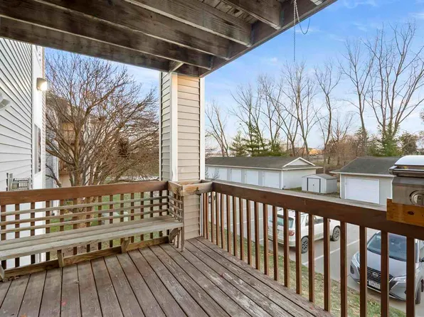 110 Shannon Dr Unit 6, North Liberty, IA 52317