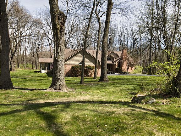 4th image of 8494 Cedar Hills Dr