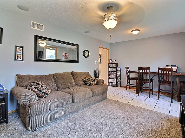 413 N Thomas St — Photo 12