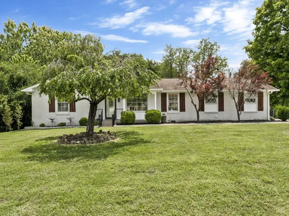 103 Crossroad Dr, Hendersonville, TN 37075