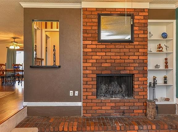 5th image of 840 Chaparral Ct