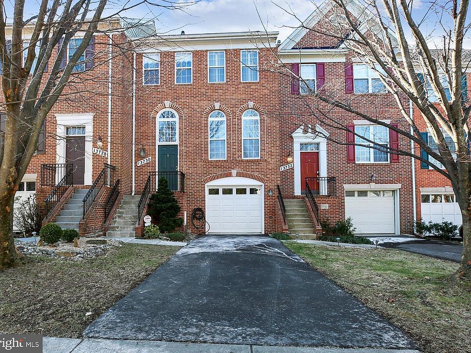 1st image of 13730 Valley Oak Cir