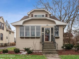 341 E Quincy St, Riverside, IL 60546