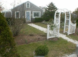 10 Cherry St #R, Nantucket, MA 02554