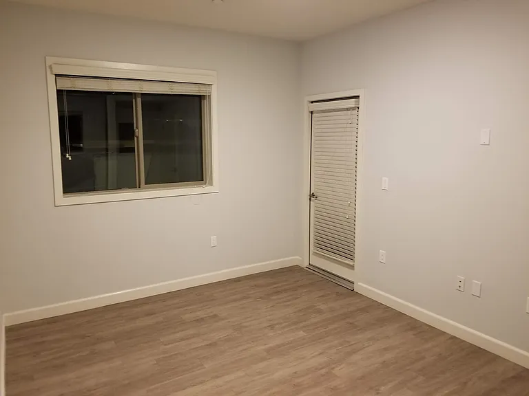 7605 Louise Ave #404 — Photo 6