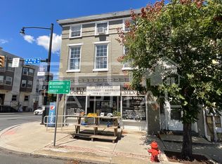2 E King St #1, Littlestown, PA 17340