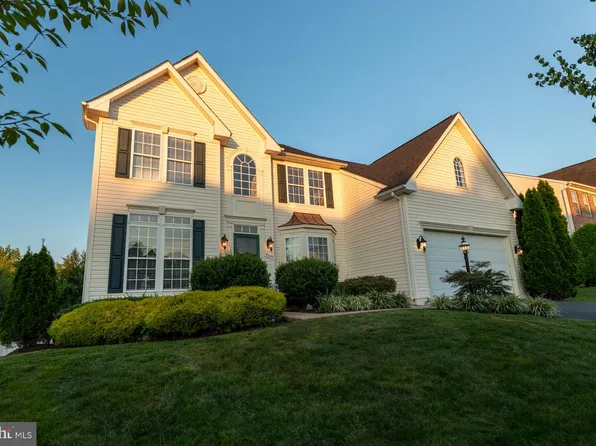 9655 Janet Rose Ct, Manassas, VA 20111