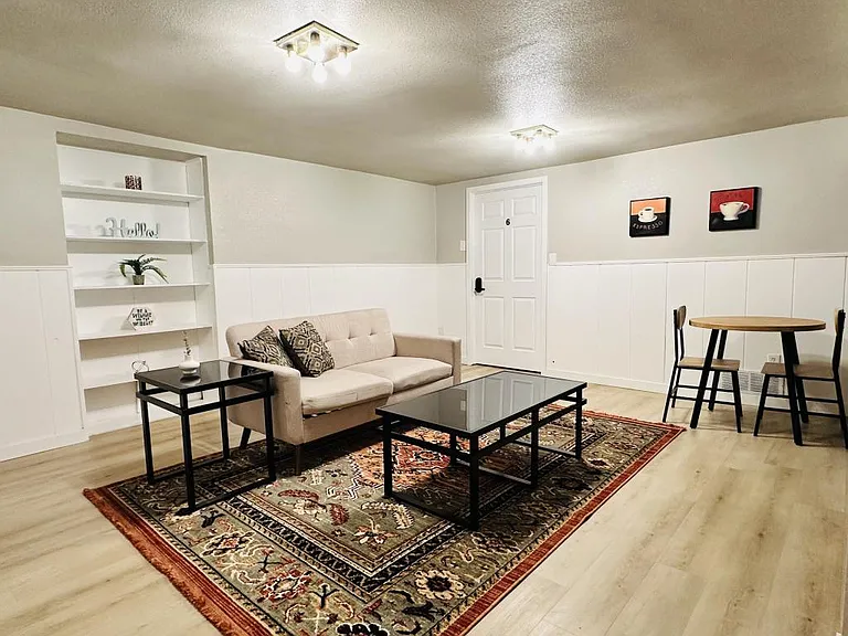 9210 Meade St — Photo 12