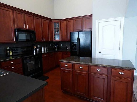 5th image of 12195 Blue Lake Ct