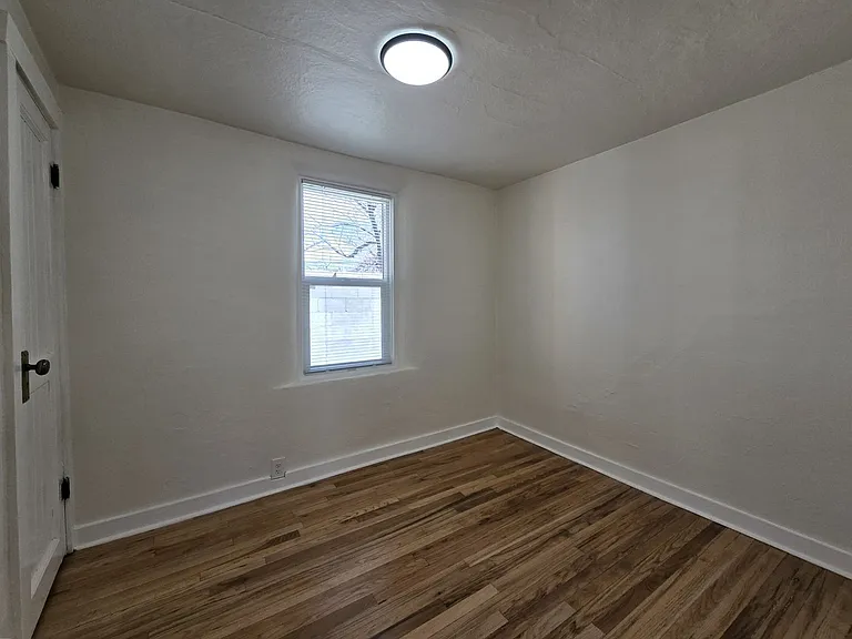508 Franklin Ave — Photo 12