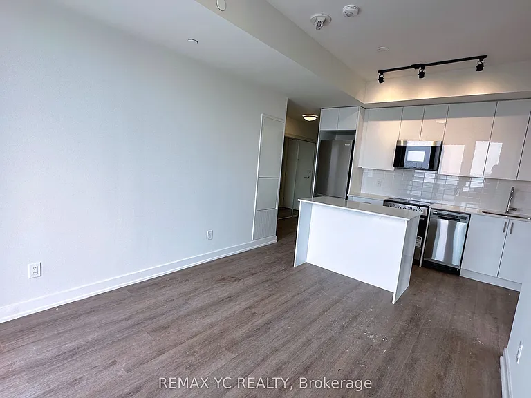 15 Ellerslie Ave #1005 — Photo 6