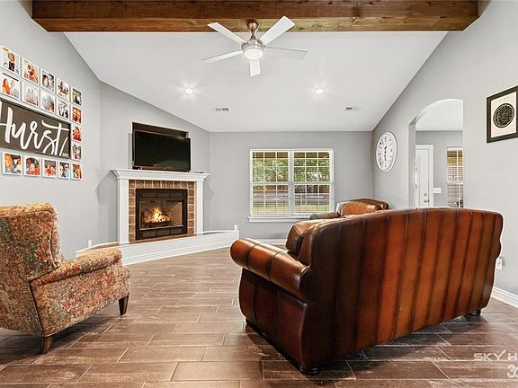 5th image of 2019 Park Cir