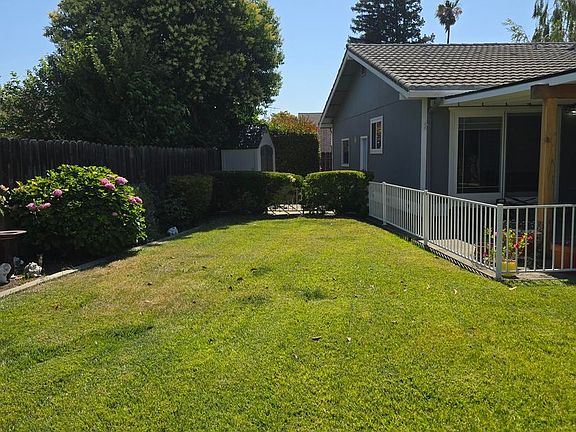 4th image of 1781 Larkin Dr
