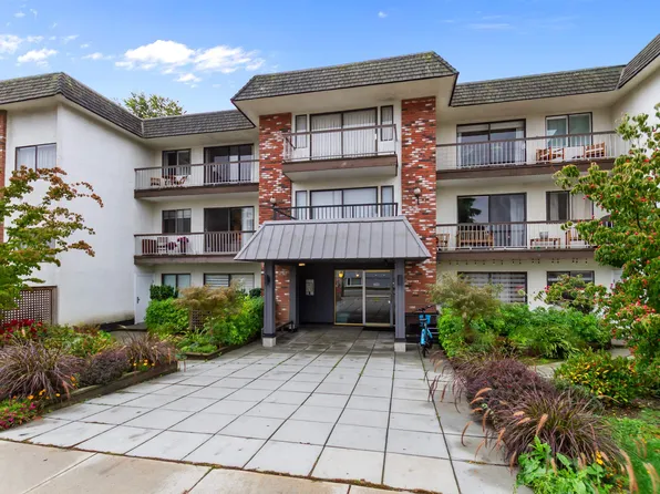 2040 Cornwall Ave #308, Vancouver, BC V6J 1E1