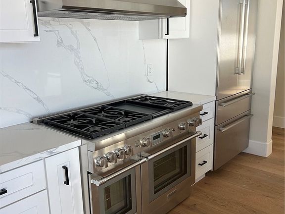 2nd image of 20329 Stagg St