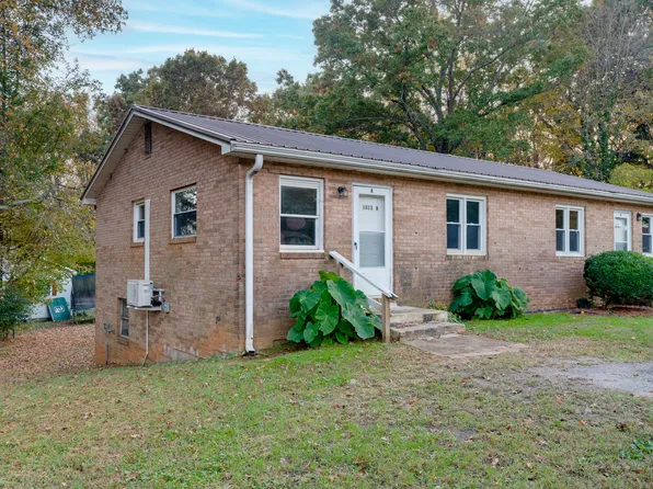 1813 Younger Ave #B, Statesville, NC 28677