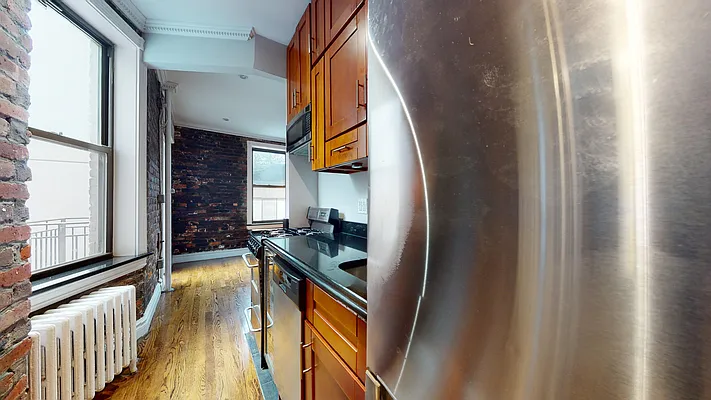 Rented by Bond New York | media 11