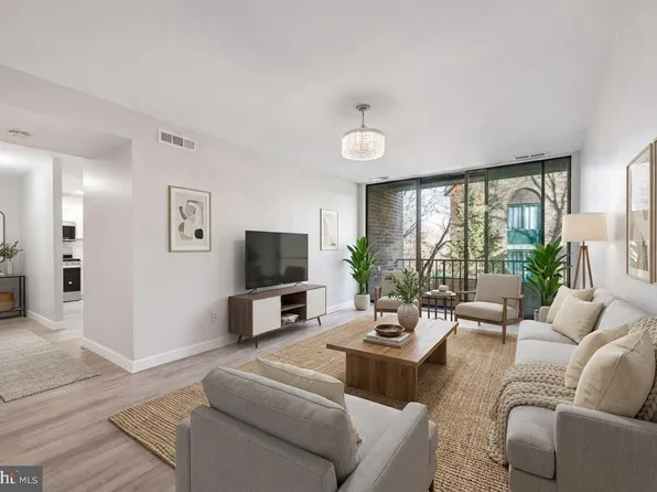 509 N Armistead St APT 103, Alexandria, VA 22312