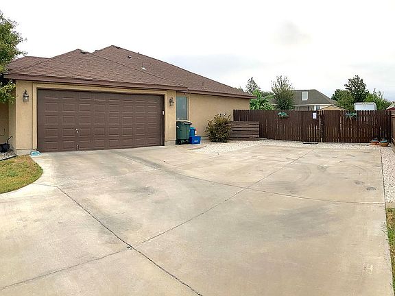 XL garage & extra parking