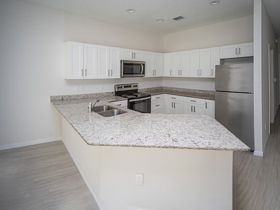 3rd image of 2148 Penny Ln #A