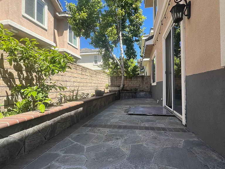 525 S 5th Ave #C — Photo 25