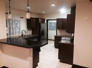 303 Elizabeth St, Santa Barbara, CA 93103