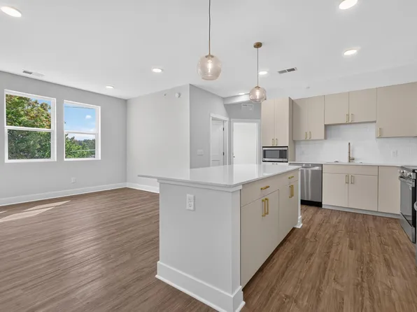 1109 S Carver St #1, Traverse City, MI 49686
