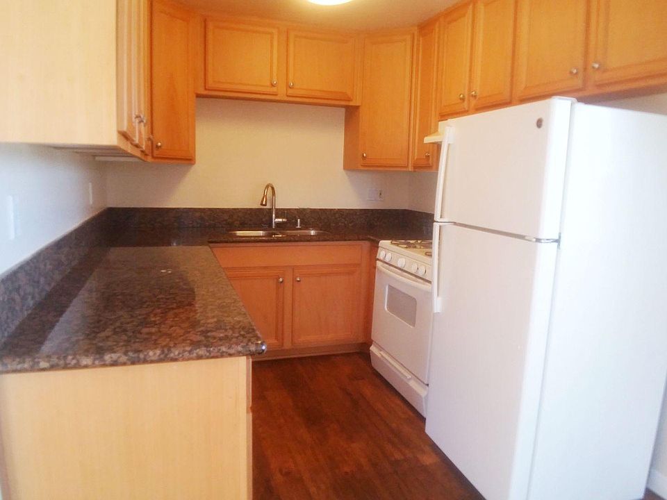 1st image of 1423 Palm View Ct