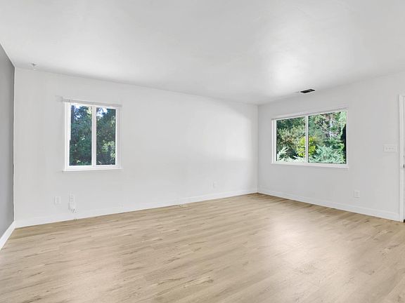 5th image of 550 Dairy Road
