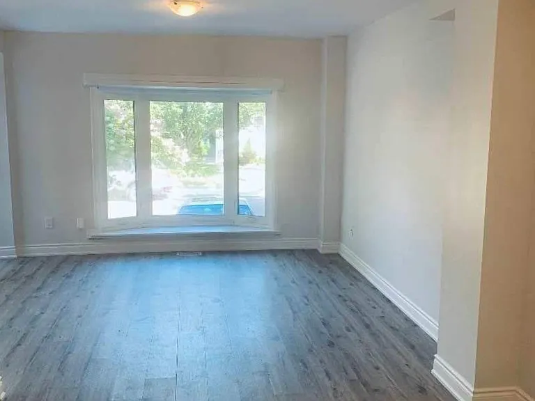 75 Eileen Ave #MAIN — Photo 3