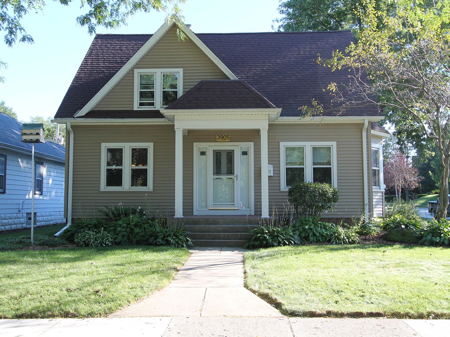 3905 E Allerton Ave, Cudahy, WI 53110 | Zillow