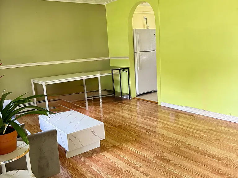 16 Greenway Cir — Photo 3