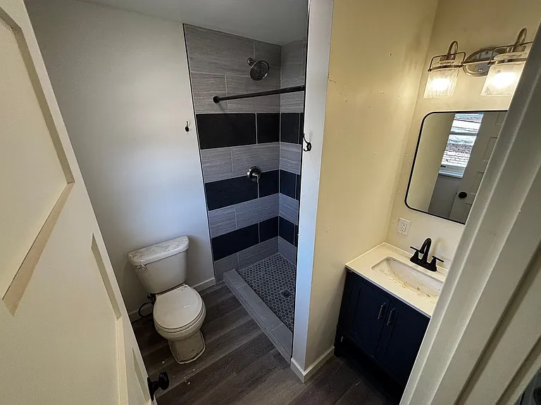 525 S Main St — Photo 20