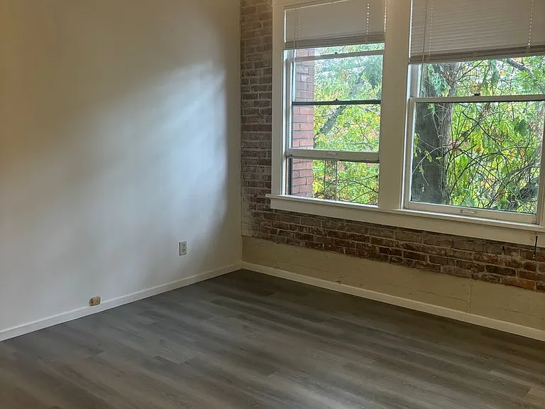 Curtiss Apartments — Photo 19