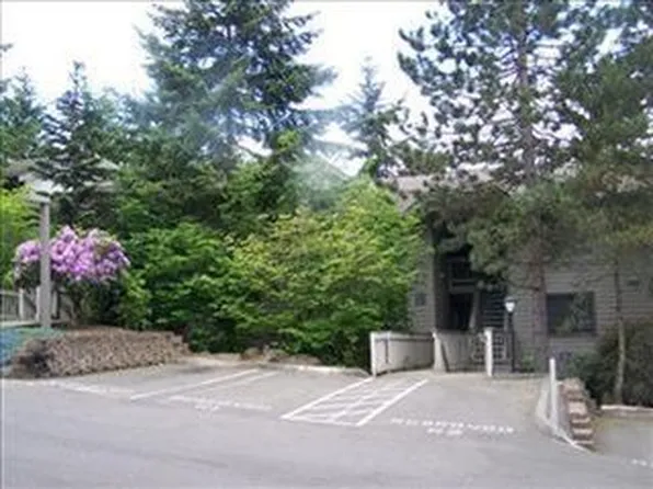 12505 NE 116th St #37, Kirkland, WA 98034