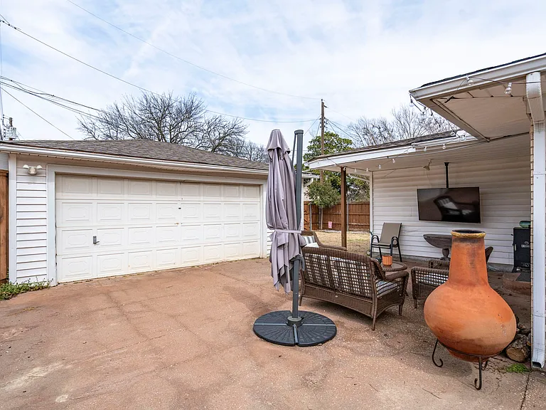 10615 Larchfield Ln — Photo 30