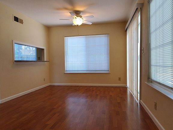 4th image of 728 Glenburry Way